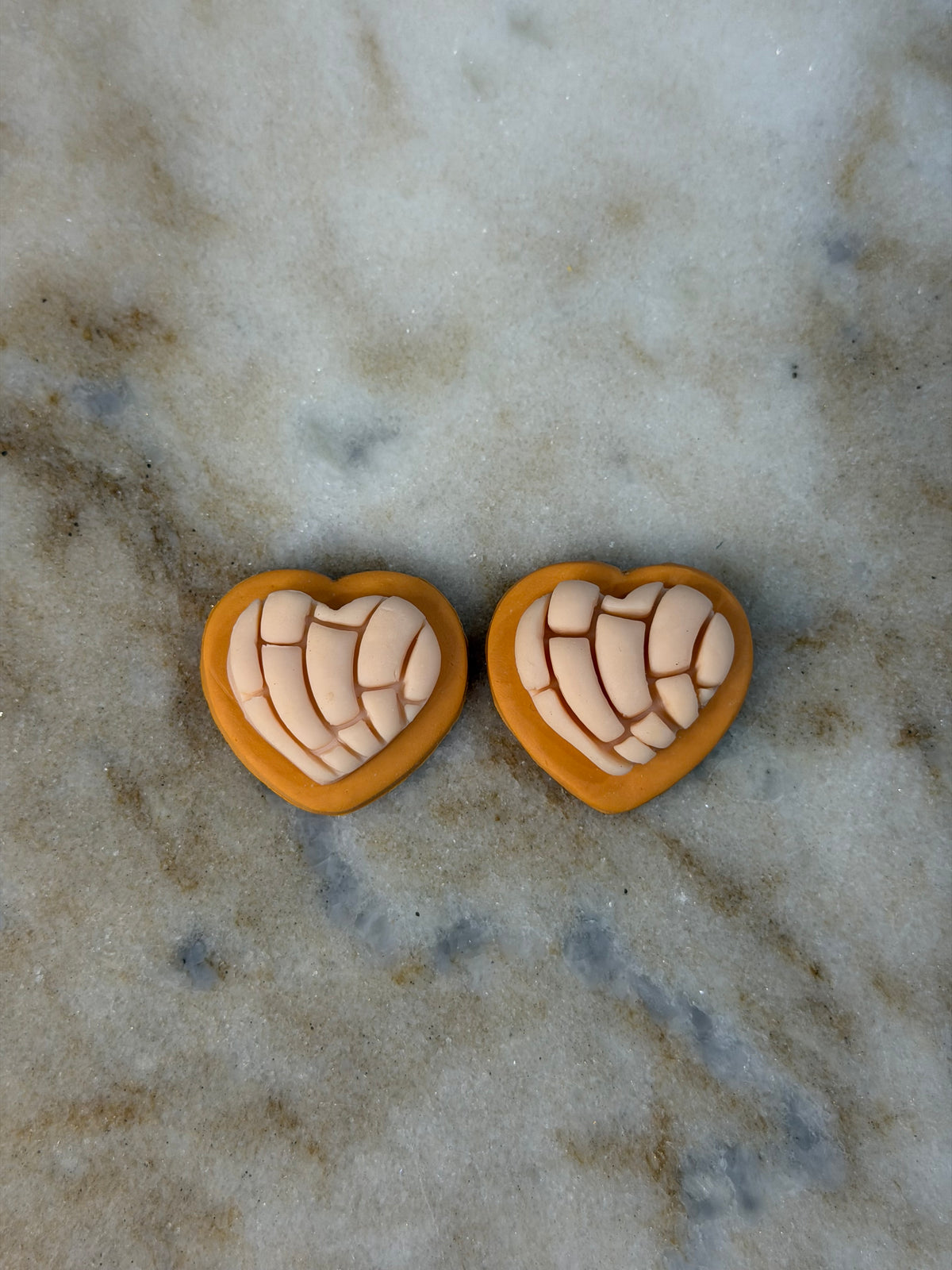 Clay Heart Concha Magnet 🩷