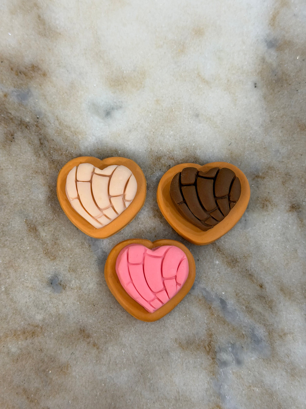 Clay Heart Concha Magnet 🩷