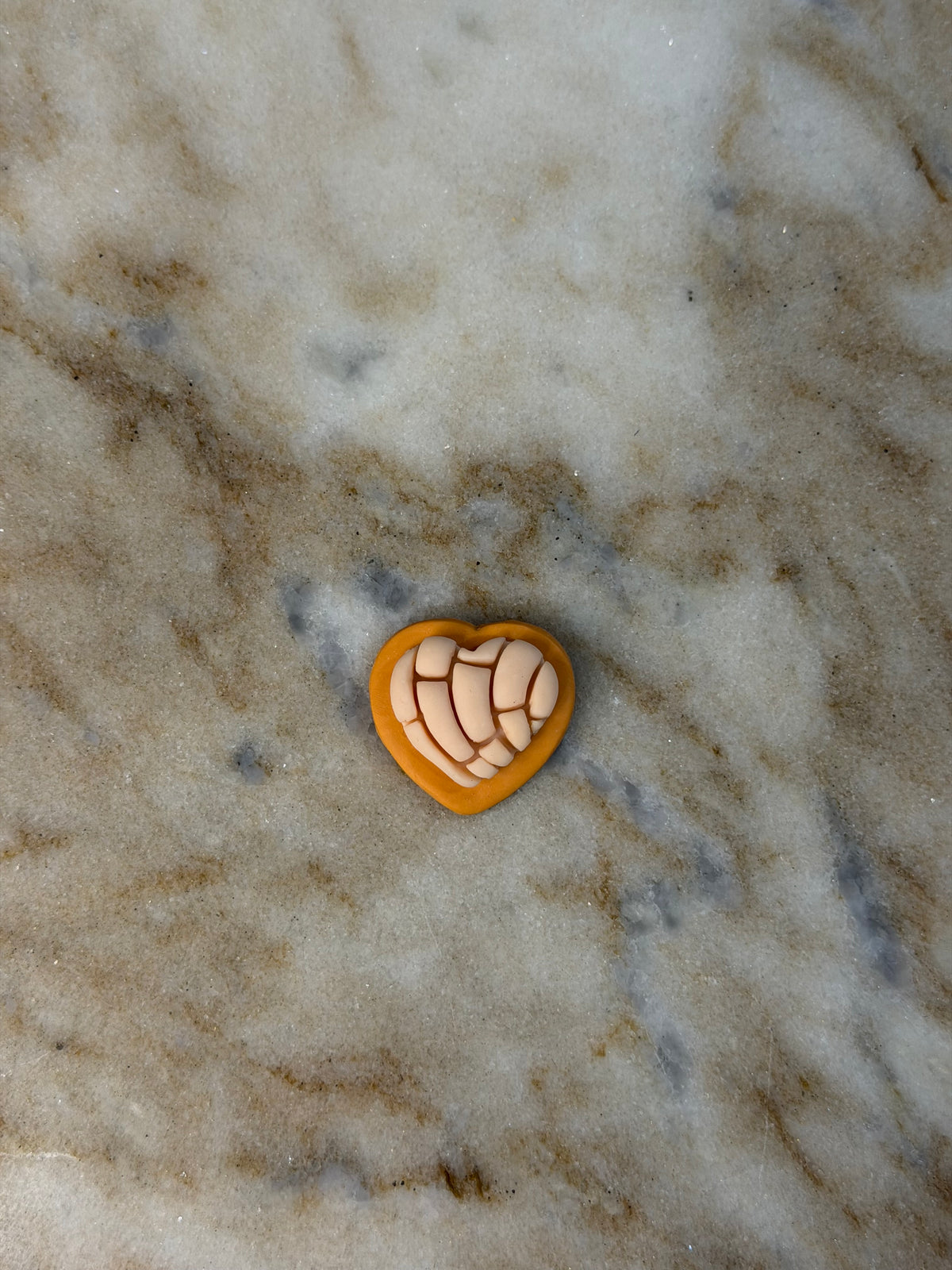 Clay Heart Concha Magnet 🩷